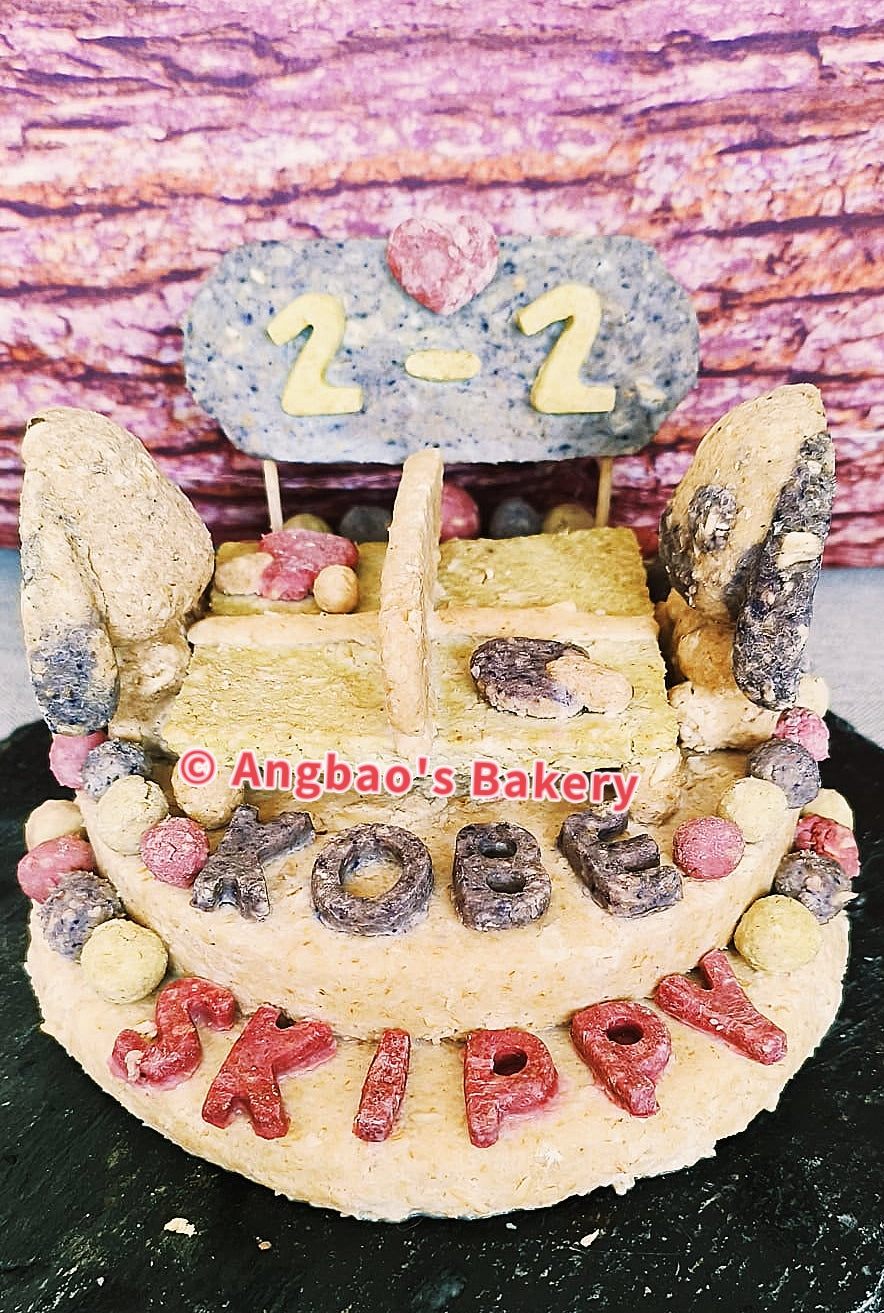 Custom Cakes (Pre-Order)